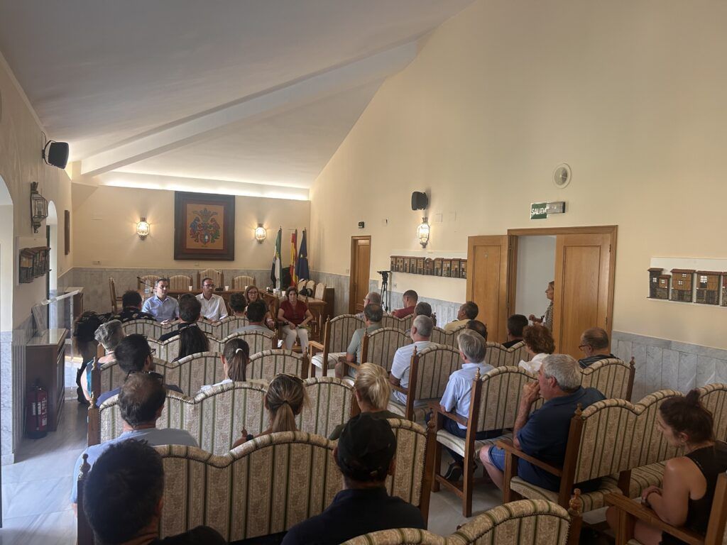 Mercedes Morán se reúne con alcaldes, agricultores y ganaderos