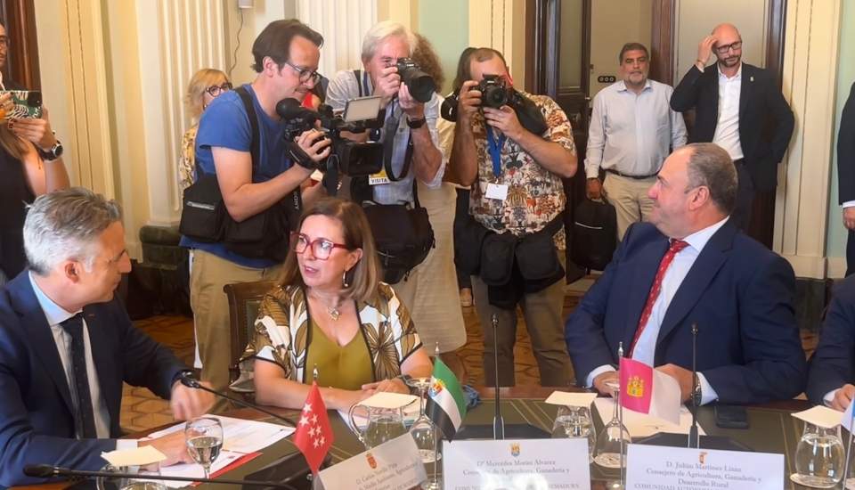 Morán pide a Planas que rechace la propuesta de la nueva PAC en Bruselas