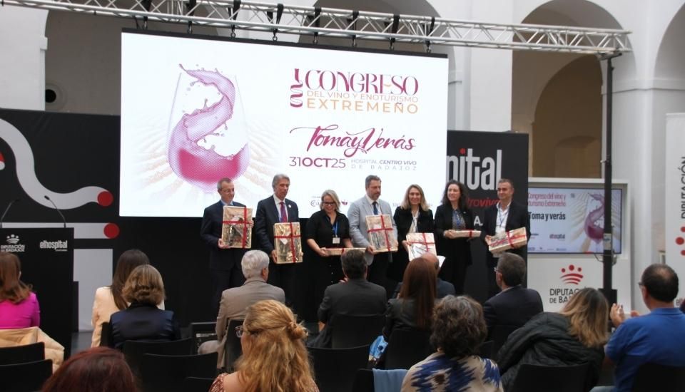 Extremadura impulsa el vino y el enoturismo en el I Congreso OPAEX
