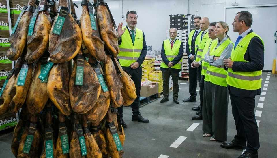 Covirán refuerza su compromiso con Extremadura con apoyo institucional