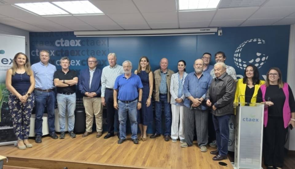 CTAEX presenta el documental “Cooperar para innovar: la historia del tomate extremeño”
