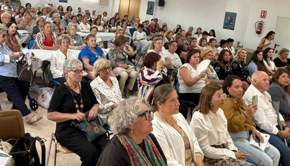 Más de un centenar de mujeres participan en el acto institucional por el Día Internacional de la Mujer Rural