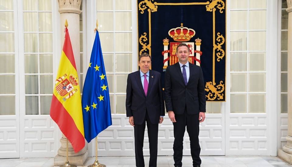 Planas defiende una PAC fuerte y común ante el comisario Hansen