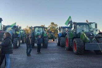 2.500 tractores en las carreteras extremeñas para exigir soluciones al campo