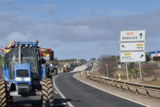 El campo extremeño vuelve a tomar las carreteras en defensa del sector