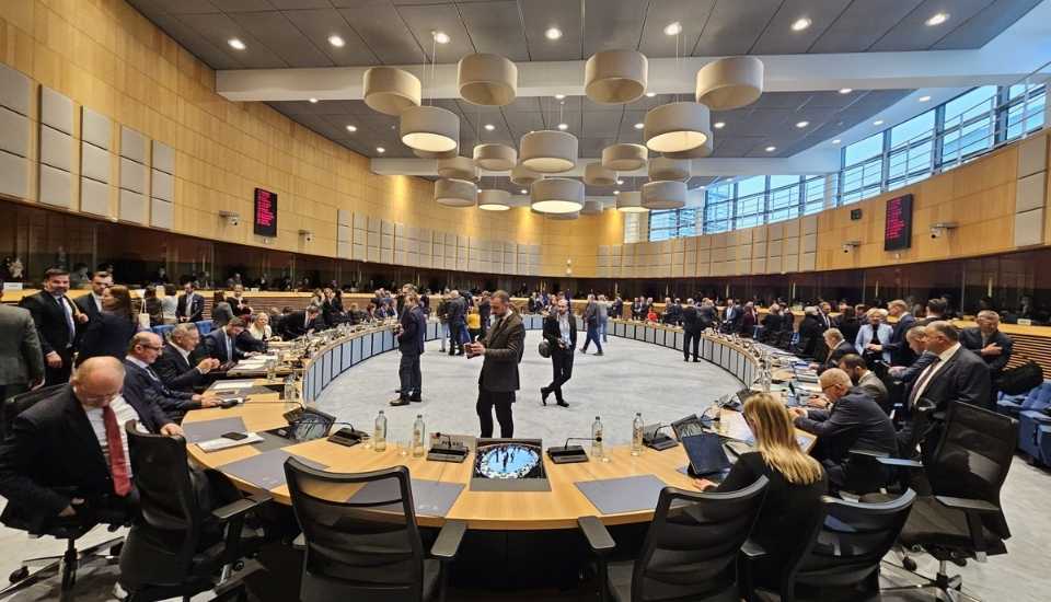 Planas reclama en Bruselas que el sector disponga del mismo nivel de financiación que en el periodo anterior