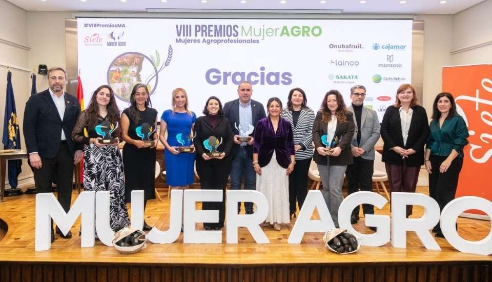 Los extremeños Mónica Tierno y Ángel Pacheco destacan en los VIII Premios MujerAGRO