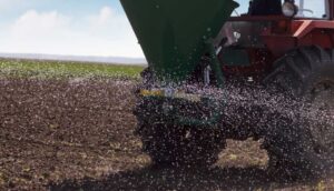 Más de 18.000 agricultores extremeños recibirán ayudas para fertilizantes
