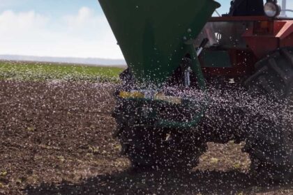 Más de 18.000 agricultores extremeños recibirán ayudas para fertilizantes